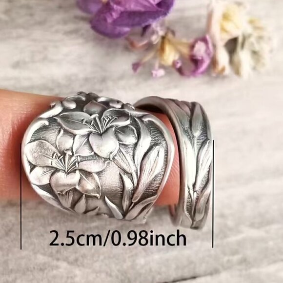 Boho Lily or Tulip Floral Adjustable Spoon Ring - Picture 6 of 10